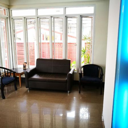 J.Residence Samut Prakan Exterior photo