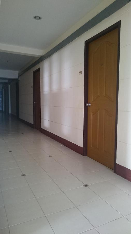 J.Residence Samut Prakan Exterior photo